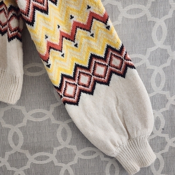 Peanuts Women's XS/PP Knit Sweater Cropped Crewneck Printed - Picture 4 of 8